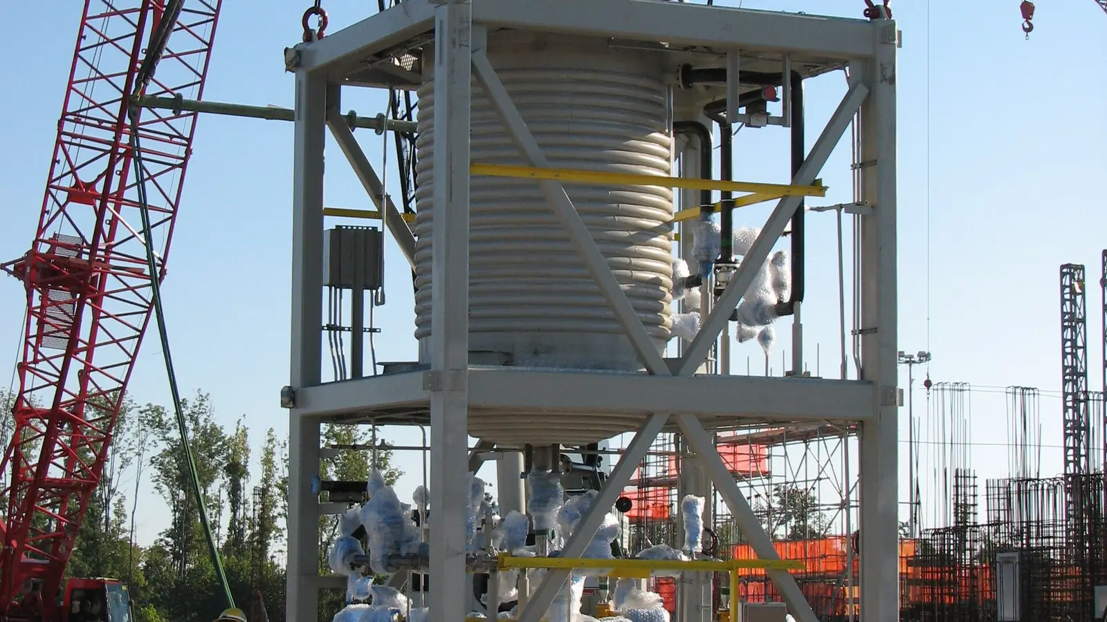 Static mixer: reactor steel frame