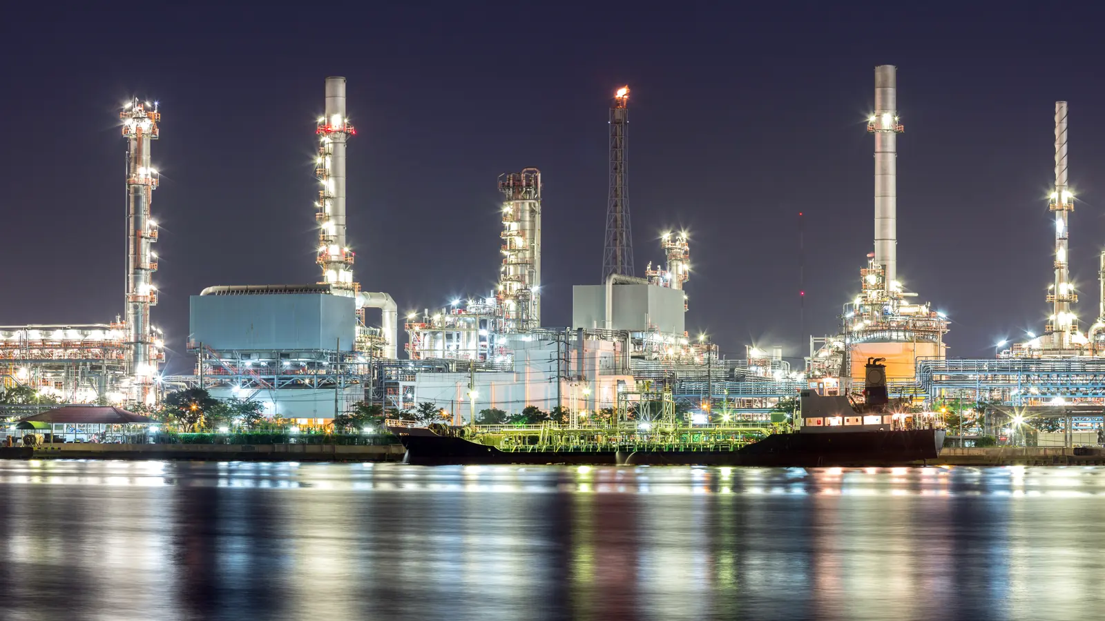 Static mixer: refinery night long exposure